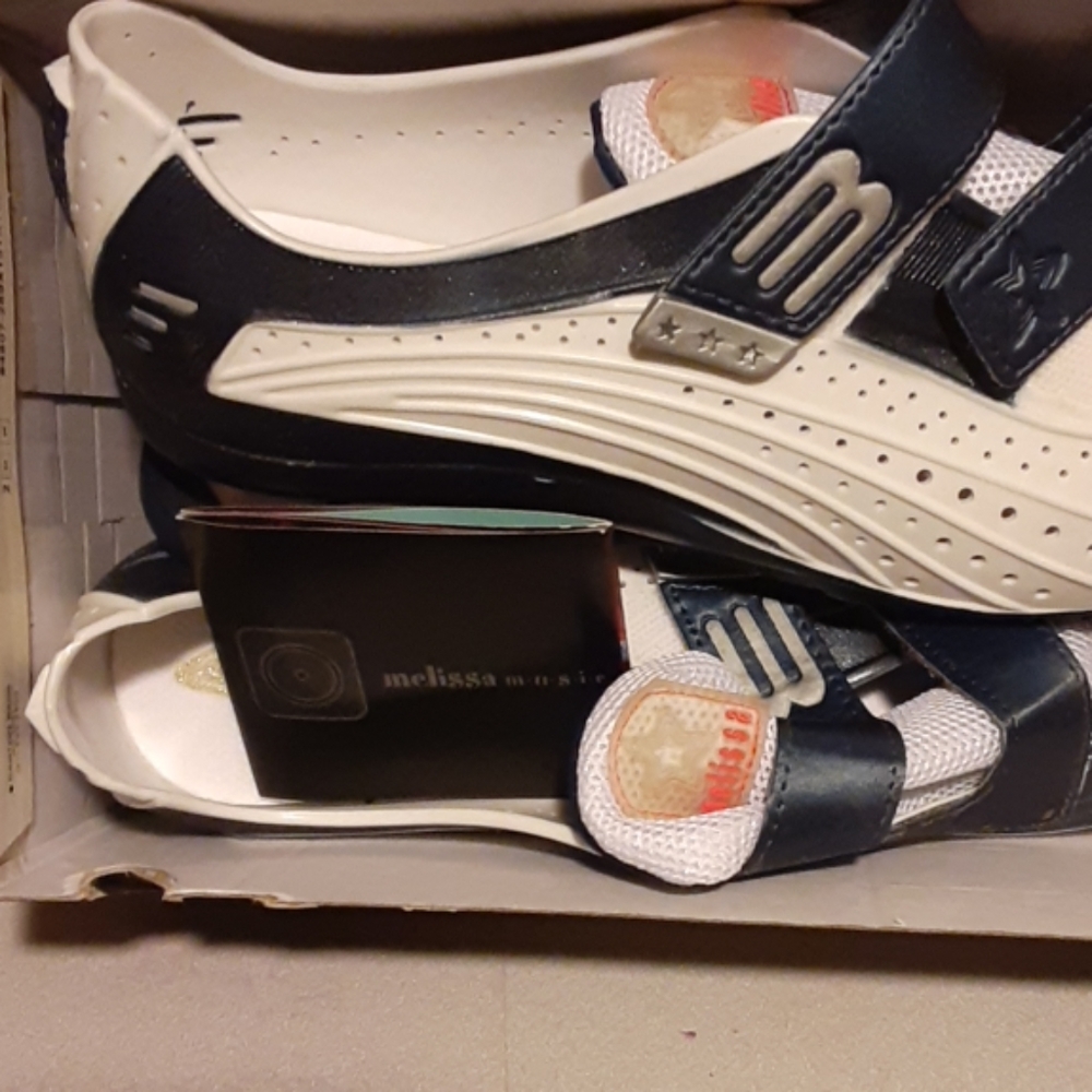Melissa m•u•s•i•c Shoes